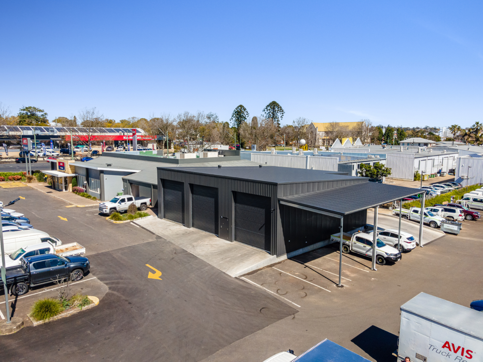 Aerial view of the completed AVIS custom wash bay facility